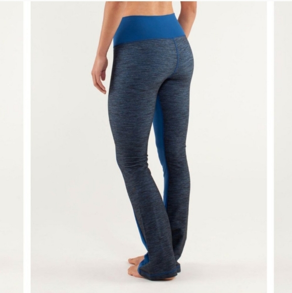 LULULEMON BARRE PULSE PANT LIMITLESS BLUE/REVERSIBLE SLUB DENIM LIMITLESS BLUE 4 - Picture 5 of 15